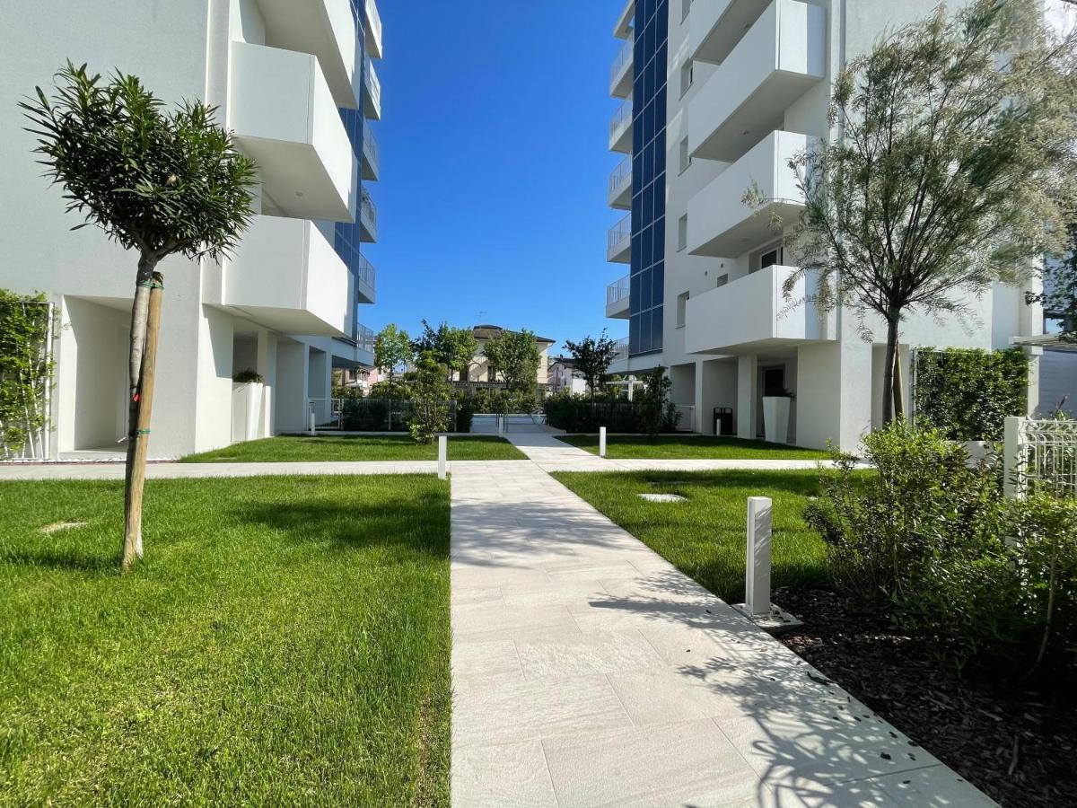 Blu Homes Efstyle Apartment
