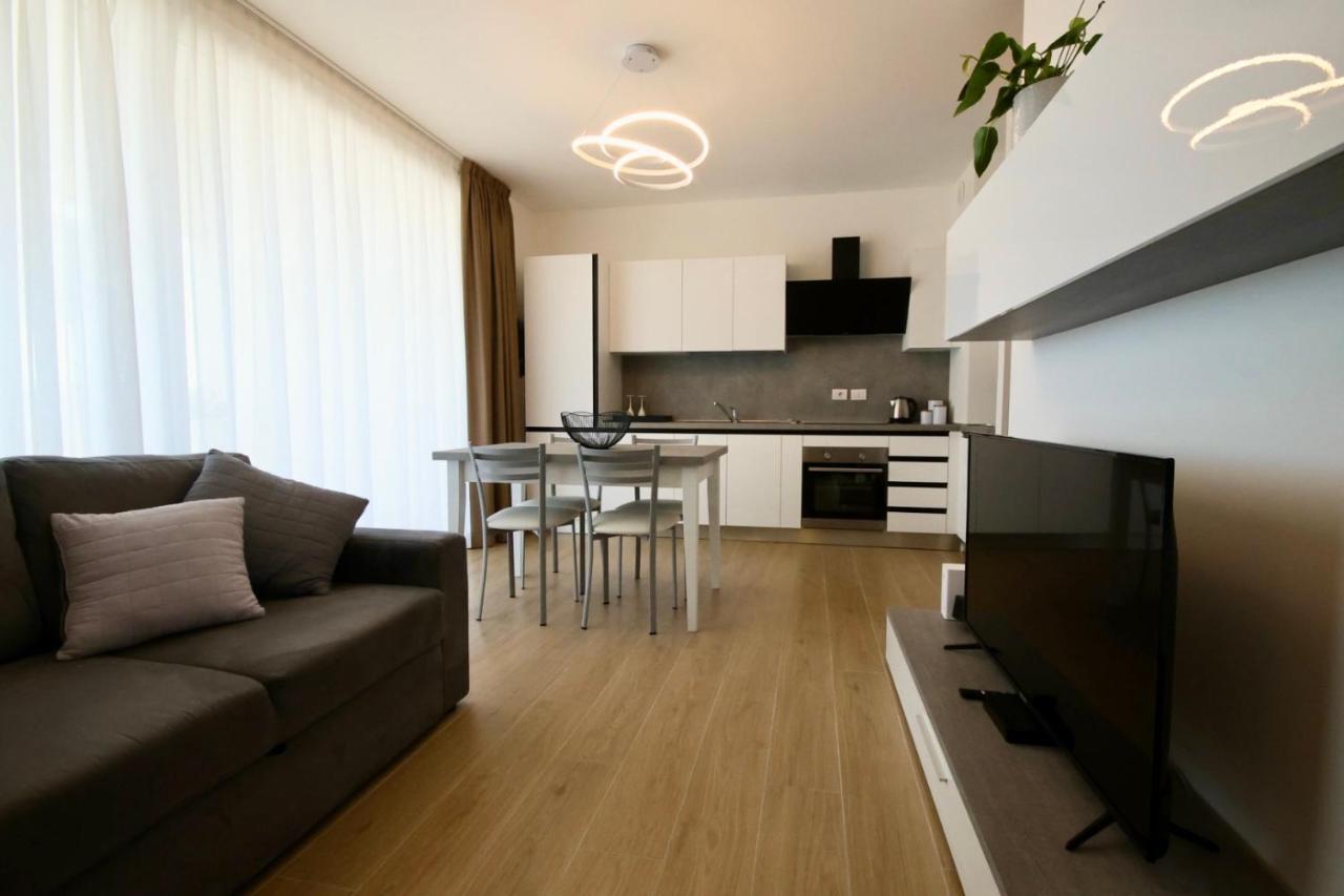 Blu Homes Efstyle Apartment *